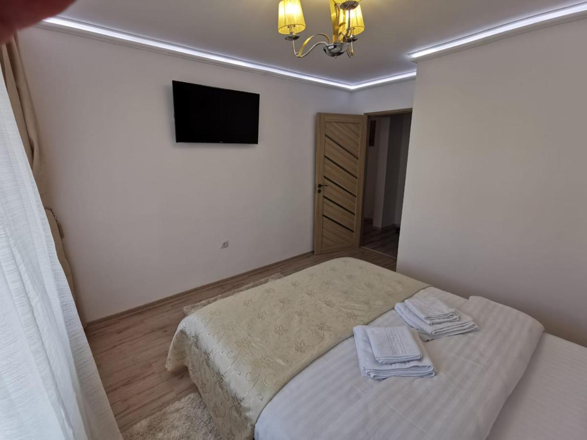 Apartament Gold Luxury Aknavásár Kültér fotó